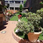 Animosa Πανσιόν